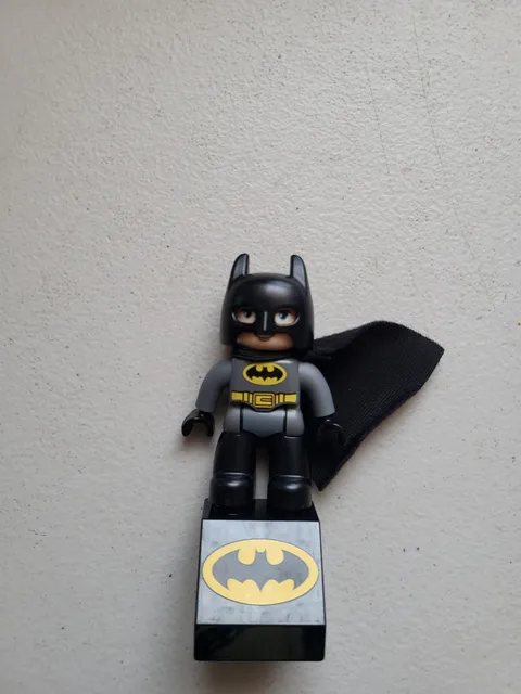Lego Duplo Batman Mini Figure Gray w/Black Cape From 2017 Set Super Heroes 10842