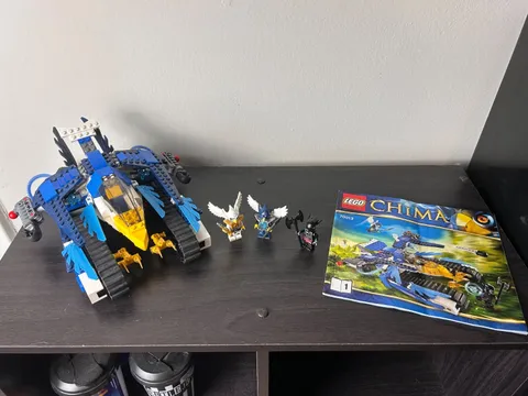 LEGO LEGENDS OF CHIMA: Equila's Ultra Striker (70013)