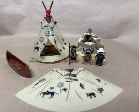 LEGO The Lone Ranger Comanche Camp 79107, All Minifigures, 95% complete