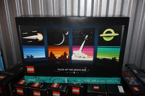 Lego 21340 Tales of the Space Age BRAND NEW & SEALED