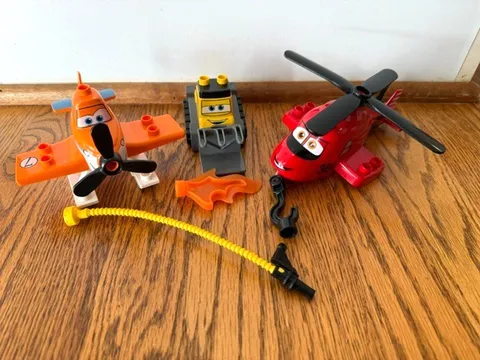 LEGO Duplo Disney Planes Fire and Rescue Team- Blades Helicopter,  Dusty,  Drip