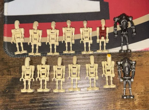 LEGO Start Wars Battle Droid and Super Battle Droid Lot Army Builder