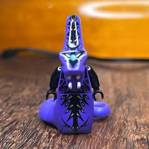 LEGO NINJAGO Purple Snake Pythor Serpentine Minifigure