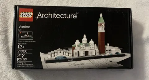 LEGO ARCHITECTURE: Venice (21026)box Is Damaged Refer To Pics