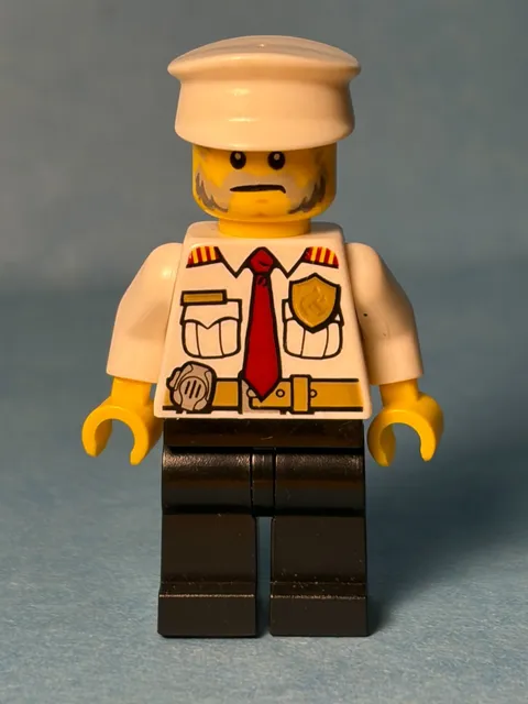 LEGO City Minifig cty0647 - Fire Boat Captain - Light Scratches/No Cracks