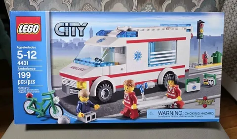 2012 LEGO 4431 - City: Ambulance - Brand New Sealed - Retired