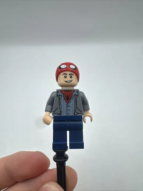 Lego Marvel Super Heroes Minifigure sh0582 Peter Parker Spider-Man Cap
