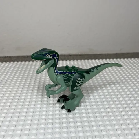 Lego Dinosaur Raptor Minifigure Velociraptor Dark Blue Green 75917 raptor07