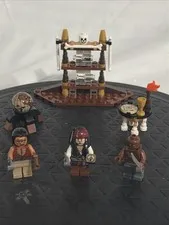 LEGO Pirates of The Caribbean (4191) Captain's Cabin-Complete W/minifigs.