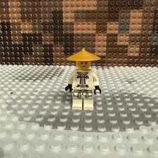 LEGO WU SENSEI Pearl Gold Hat 9450 70505 Ninjago Minifigure new NO BEARD