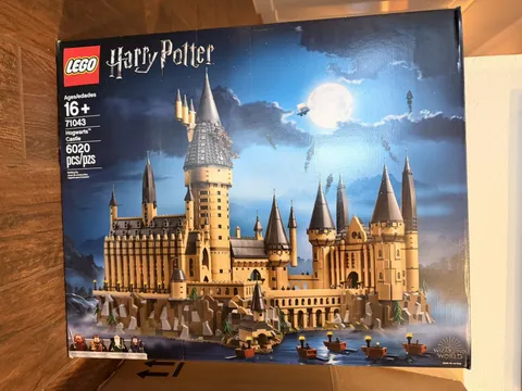 LEGO Harry Potter: Hogwarts Castle (71043)