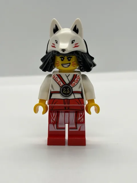 LEGO Ninjago Akita Minifigure 70678 NJO521 *NO CAPE*