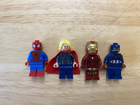 Lot Of 4 LEGO Minifigures Super Heroes Thor Spider Man Iron Man Captain America