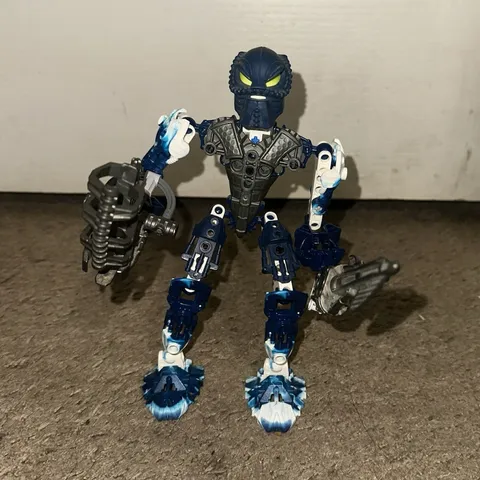 LEGO BIONICLE Toa Inika Hahli • Set #8728 100% Complete W/One Zamorsphere!