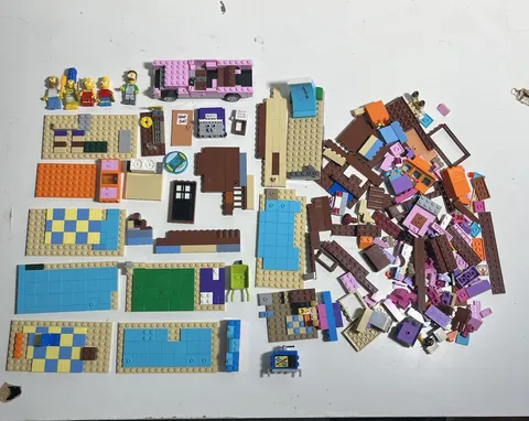 LEGO The Simpsons House Parts Lot w/ Printed Pieces & Minifigures 71006