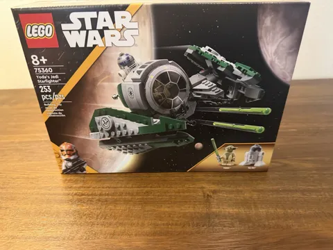 LEGO Star Wars #75360: Yoda's Jedi Starfighter - NIB