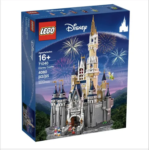 LEGO DISNEY CINDERELLA CASTLE #71040 BRAND NEW (RETIRED & FACTORY SEALED)
