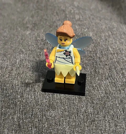 LEGO Minifigures Series 8 Fairy Minifigure 8833 Retired
