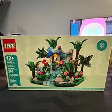 LEGO Tropical Rainforest Diorama Complete Set 40782 299 pcs sealed