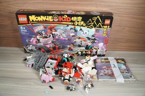 Lego Monkie Kid PIGSY'S NOODLE TANK 80026  Complete W/ Instructions box
