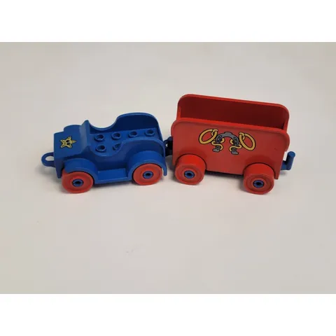 Vintage Toy Duplo Lego Interlgo Duplo Car with horseshoe Blue / Red Train 5"