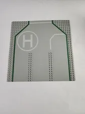 LEGO Helipad 6100PX1 Vintage Baseplate Road 32 x 32 w 3 Driveway Circle H 32x32