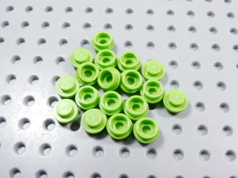 LEGO Lot of 18 Lime Green Round 1x1 Plates BM