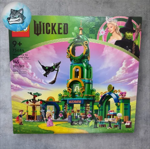 Lego Wicked Welcome to Emerald City Building Set# 75684 945 pcs. (9+)