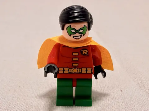 LEGO SH0112 Robin Very Short Cape DC Super Heroes Minifigure Fast Shipping