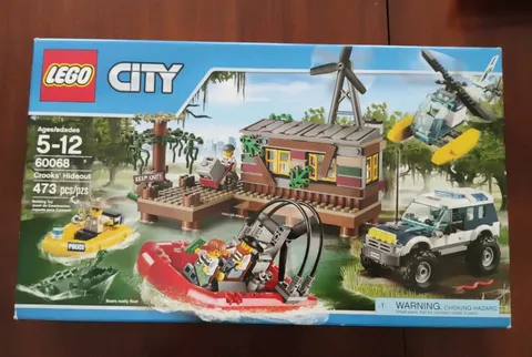 LEGO CITY Police Crooks' Hideout 60068 473pcs Retired 2015