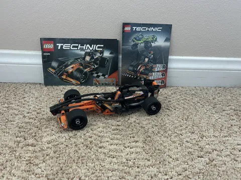 LEGO TECHNIC: Black Champion Racer (42026) - Complete without box, Used