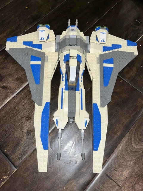 LEGO Star Wars: Pre Vizsla's Mandalorian Fighter (9525), 2 Minifigs, Year 2012