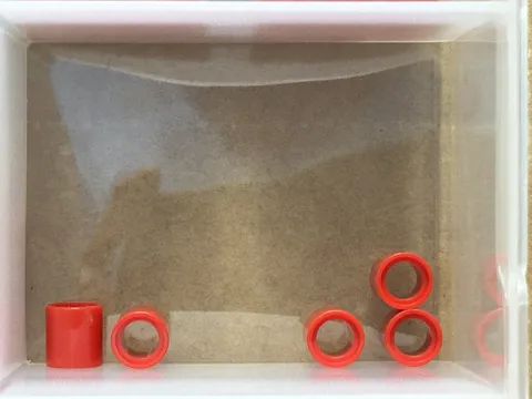 LEGO Parts - Red Technic, Liftarm Thick 1 x 1 (Spacer) - No 18654 - QTY 5