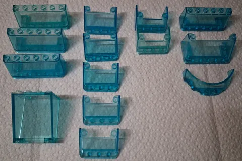 M-1 Lego Lot 14 Trans-Light Blue Windscreen 57793 35336 92583 4872 62360