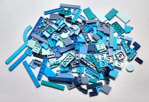 Lego Blue Tile Smooth 200pc Lot 4x4 2x4 2x2 1x8 1x6 1x4 1x3 1x2 Police Vehicles