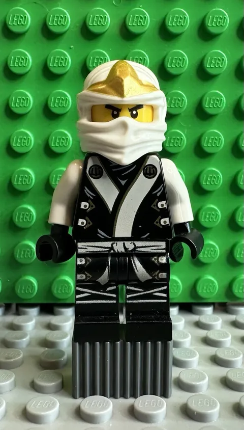 LEGO Ninjago "ZANE" (njo0076) The Final Battle-Garmatron (2013) Minifigure Rare