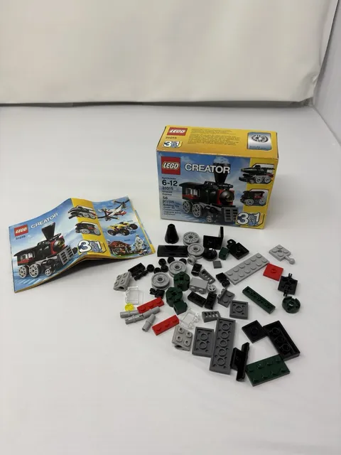 LEGO CREATOR 31015 Emerald Express 3 in 1 Train Complete w/ Box & Manual, Used