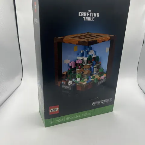 LEGO 21265 Minecraft The Crafting Table Collectible Building Set 1195 pcs New!