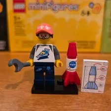 Lego Space Fan NASA - CMF Series 20 - Collectible Minifigure - COMPLETE