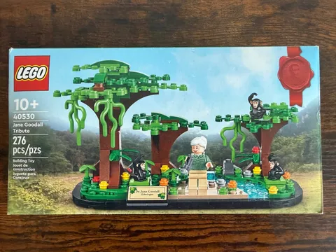 LEGO Promotional: Jane Goodall Tribute (40530) Brand New