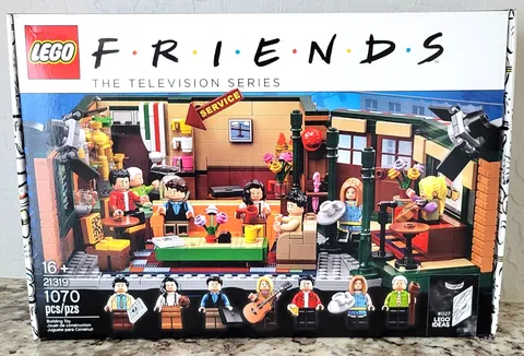 LEGO Ideas Friends Central Perk NIB Sealed 1070 Pieces Retired Set 21319