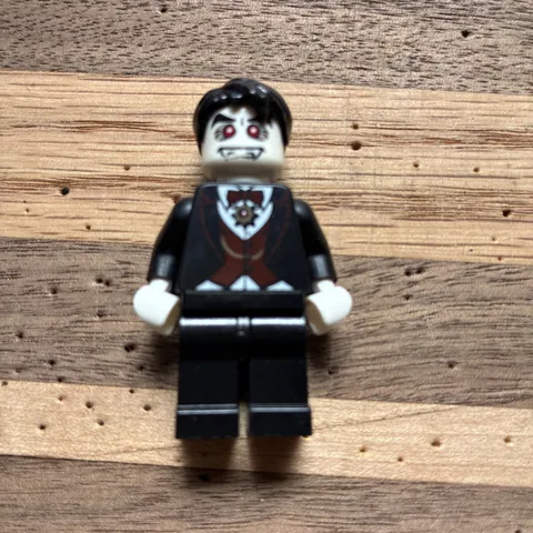 LEGO CMF Series 2 - Vampire (col021) Retired Minifigure 