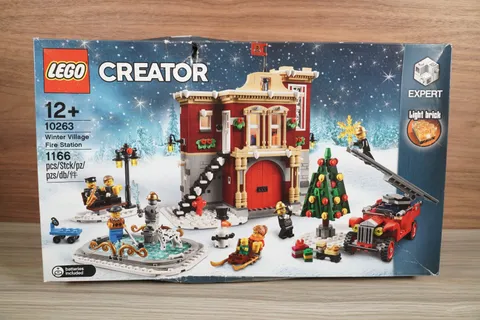 LEGO CREATOR: Winter Village Fire Station (10263) new sealed box damage