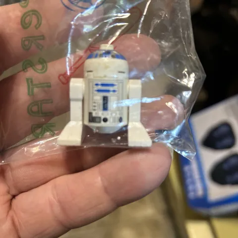 LEGO STAR WARS - R2-D2 - Mini Fig / Mini Figure