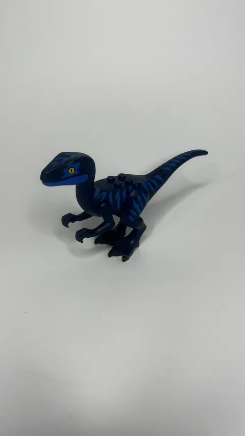 The LEGO Movie 2 Dark Blue Velociraptor Raptor Dinosaur Minifigure 70826 70835