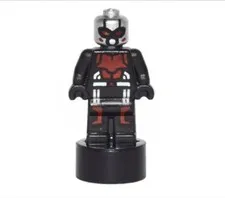 LEGO Ant-Man (Scott Lang) Statuette Trophy - Original Suit 90398pb007