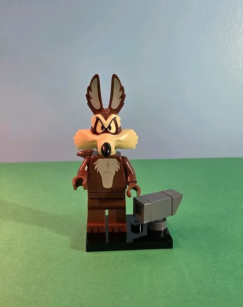 Wile E. Coyote - LEGO Looney Tunes Collectible Minifigure (Series 1) (2021)