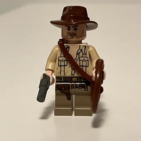 LEGO Indiana Jones Tan Open Collar Shirt Minifigure - iaj033 - Set 7199
