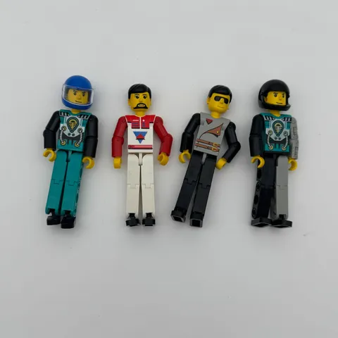 Vintage LEGO Technic Figures Lot of 4 1980s–90s Construct W/ 2 Helmets