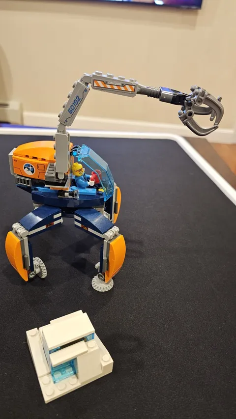 LEGO City: Arctic Ice Crawler (60192) See Description